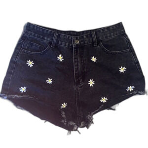 Daisy Cut Off Jean Shorts Woman’s Size Large
